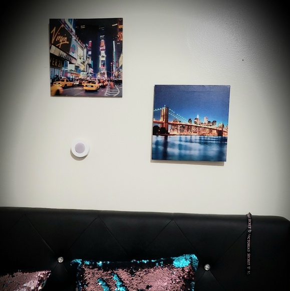 Wall Decors - Picture 2 of 3